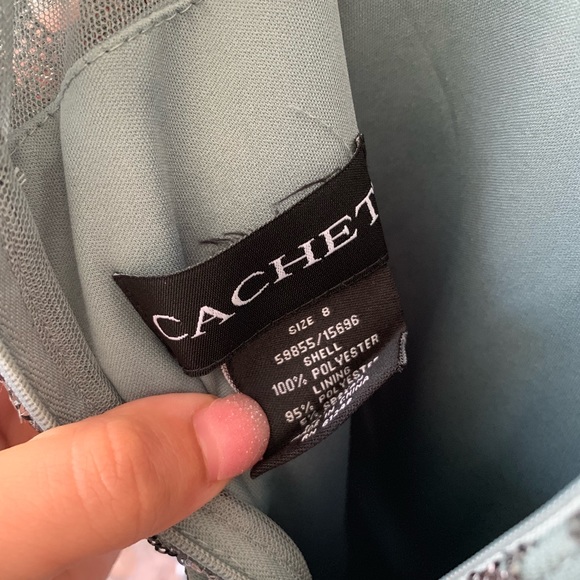 Cachet | Metallic Sequin Gown - Picture 3 of 4